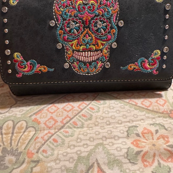 Montana West Black Clutch with Colorful Embroidered Skull - Picture 1 of 9